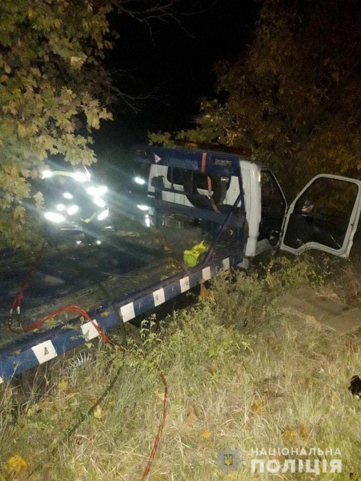 На Николаевщине эвакуатор вылетел в кювет: водитель погиб