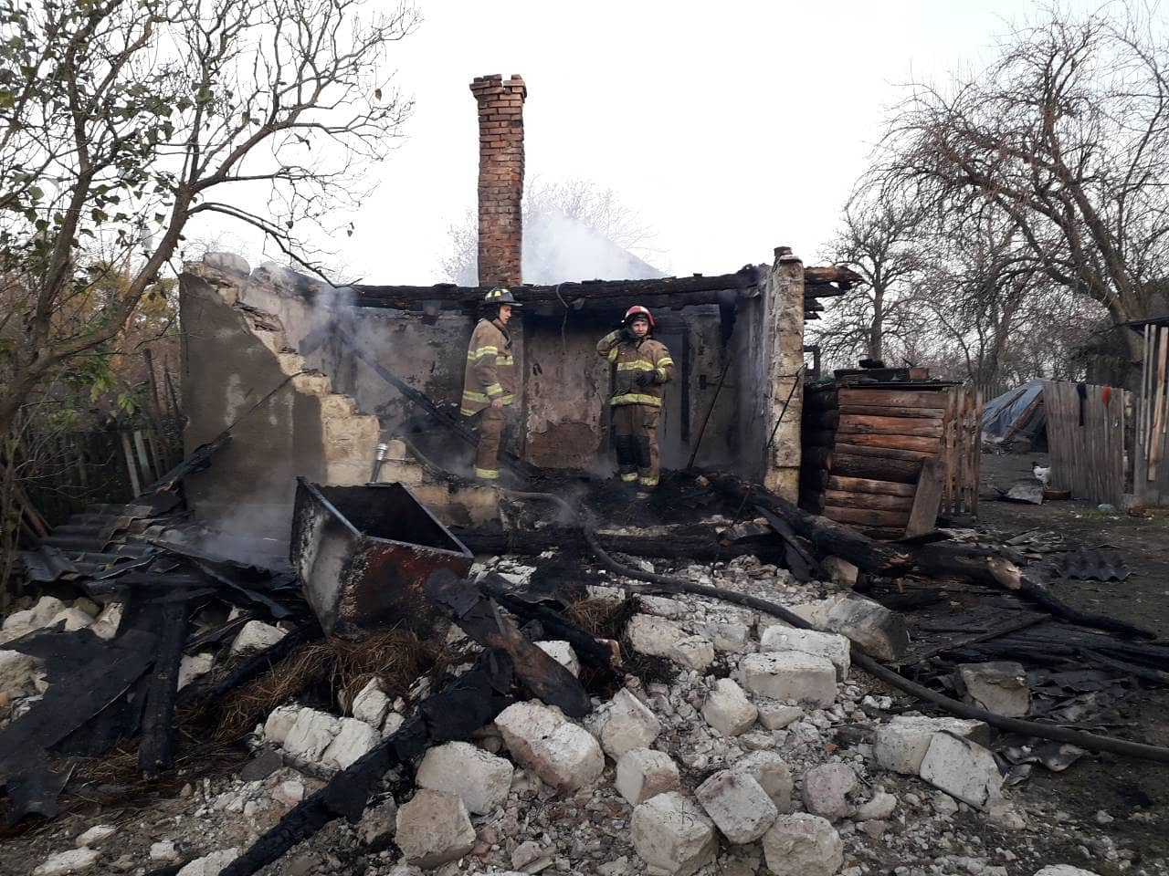 У Крехові, що на Львівщині, трапилась пожежа у літній кухні: загинув чоловік