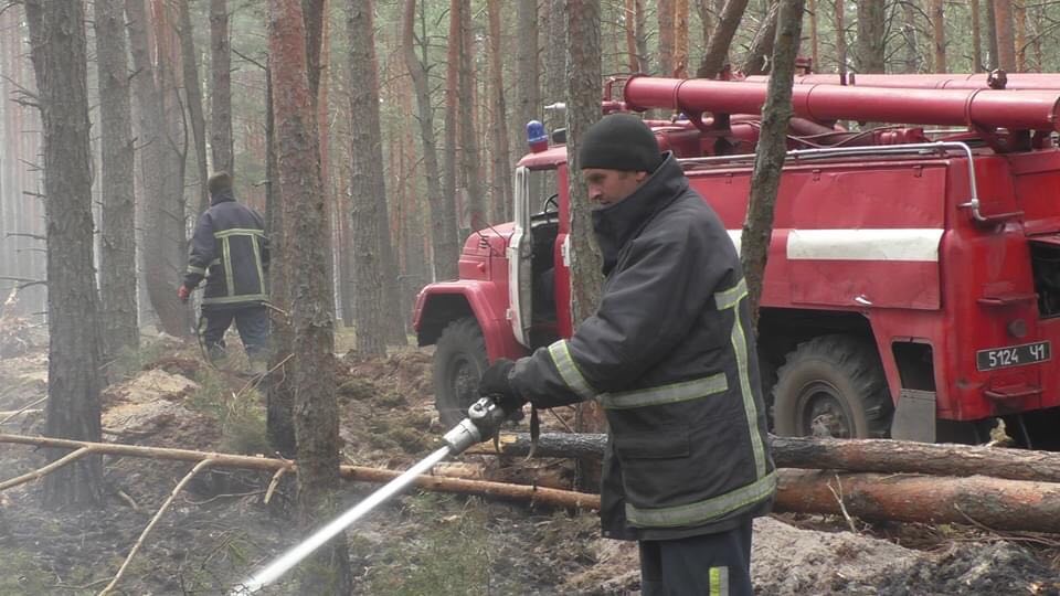 Інформація щодо ліквідації лісових пожеж на території Житомирської та Київської областей