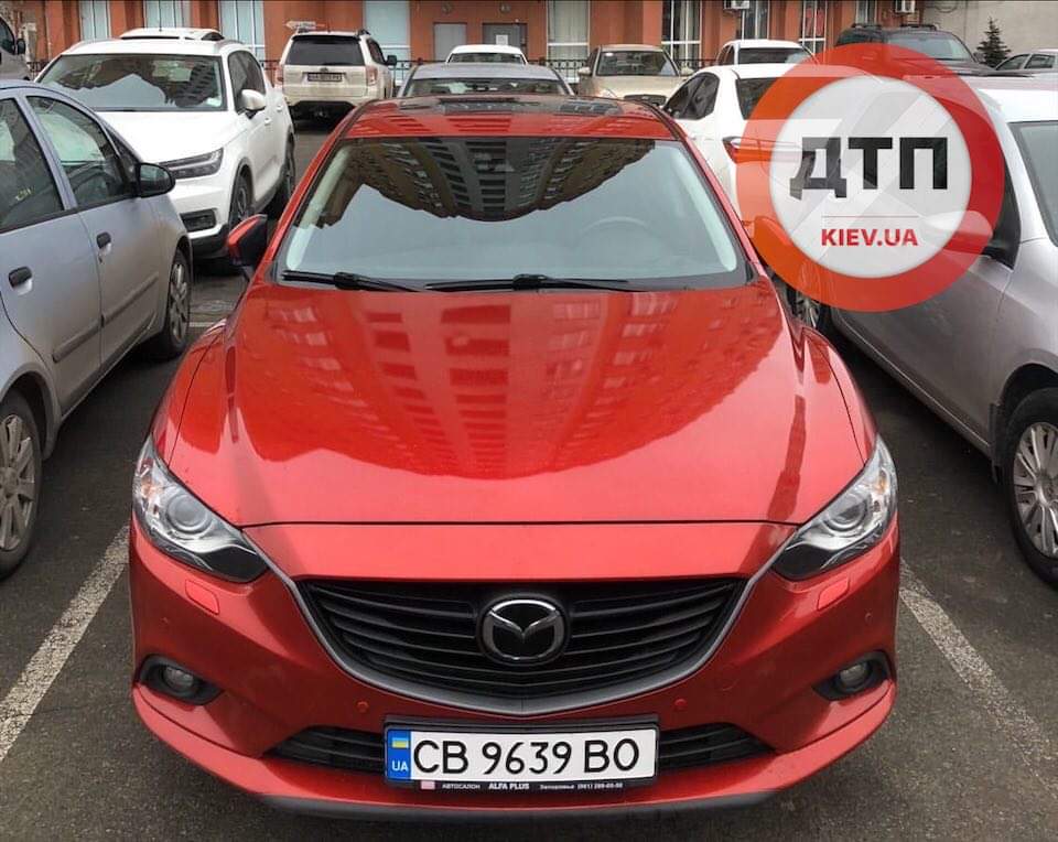 В Киеве ночью на улице Днепровская Набережная угнали автомобиль Mazda 6 2014 гос. номер CB9639BO 